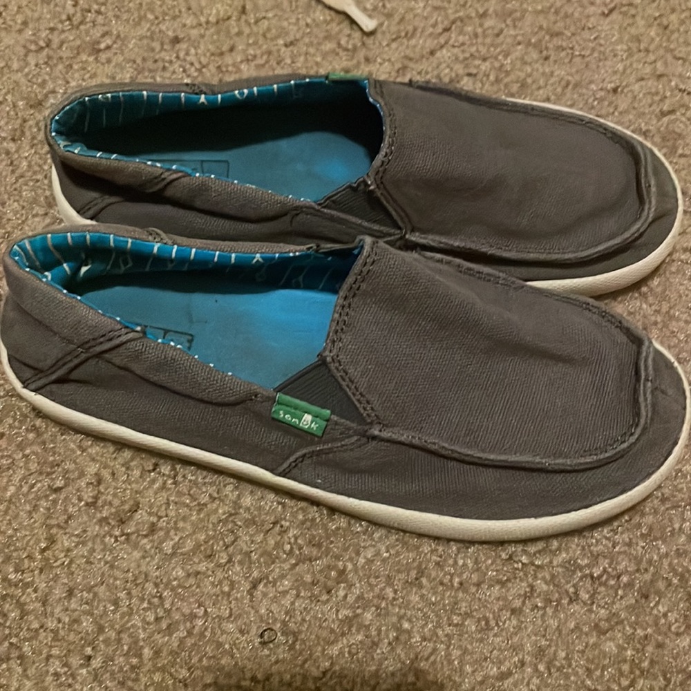Boys Sanuk Shoes Size 3